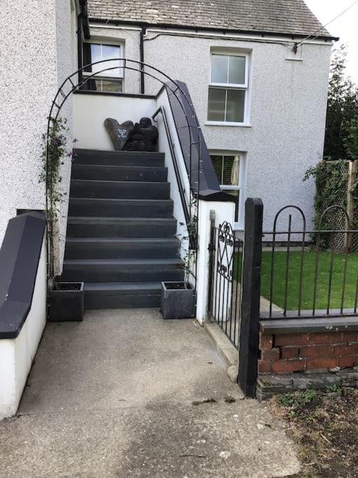 Appartement Beautiful Self Catering In Rural Pembrokeshire à Llanfyrnach Extérieur photo