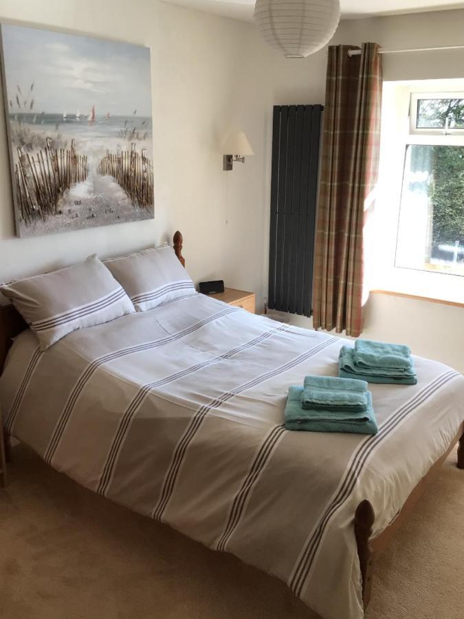 Appartement Beautiful Self Catering In Rural Pembrokeshire à Llanfyrnach Extérieur photo