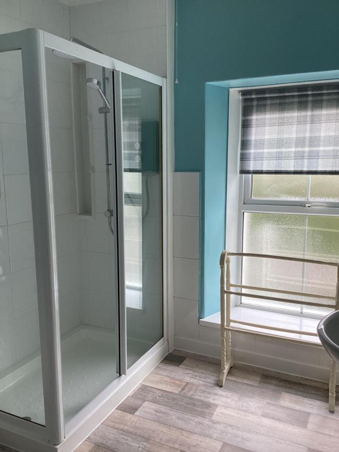 Appartement Beautiful Self Catering In Rural Pembrokeshire à Llanfyrnach Extérieur photo