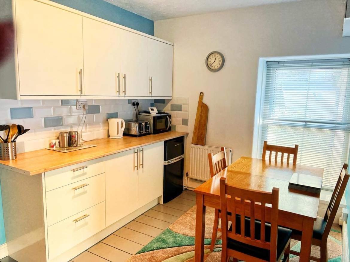 Appartement Beautiful Self Catering In Rural Pembrokeshire à Llanfyrnach Extérieur photo